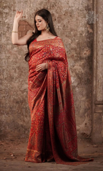 CHARUKRITI  Blended Silk Saree